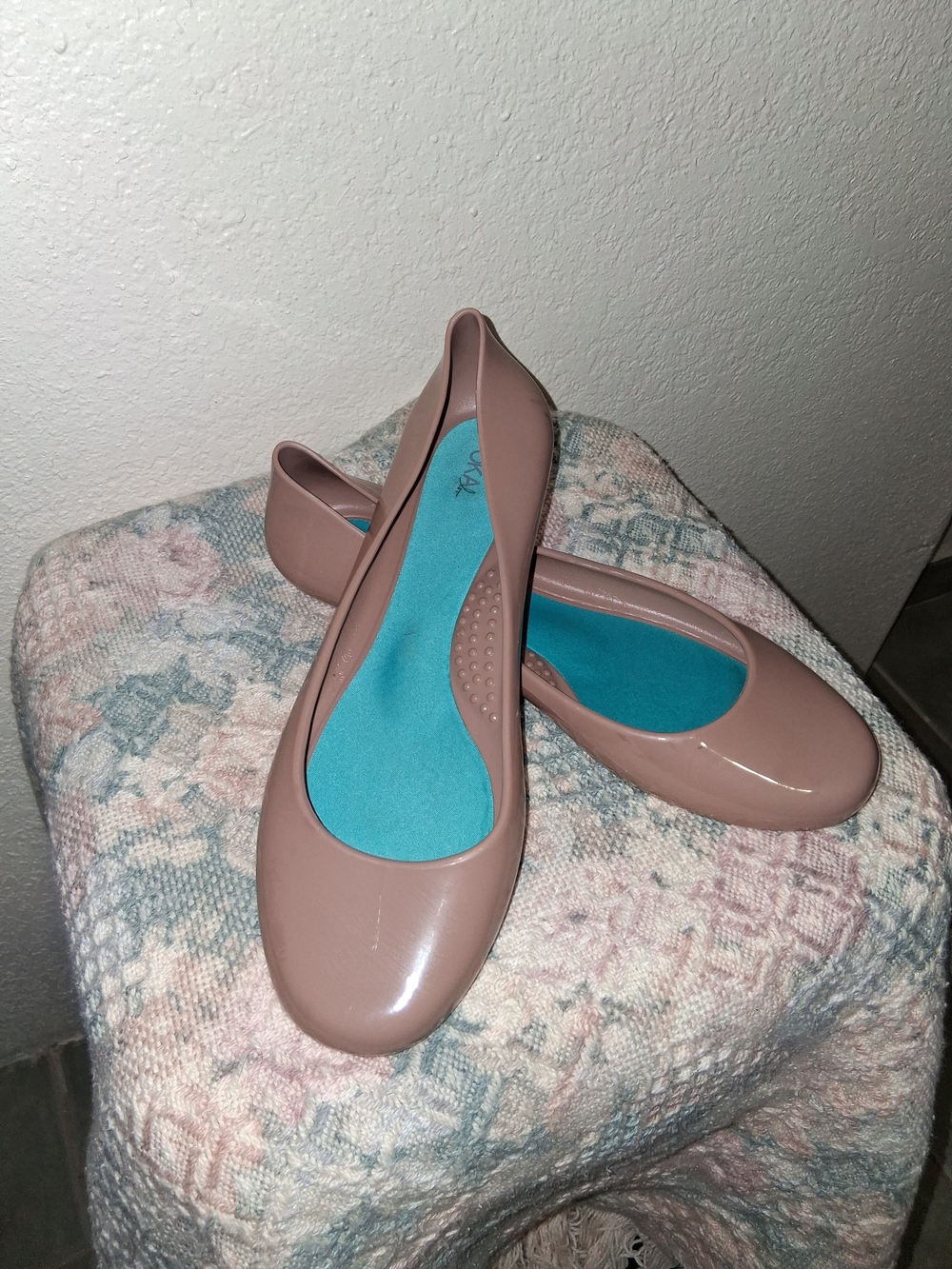 OKA b. Women's Patent Ballet Flats in Dusty Rose